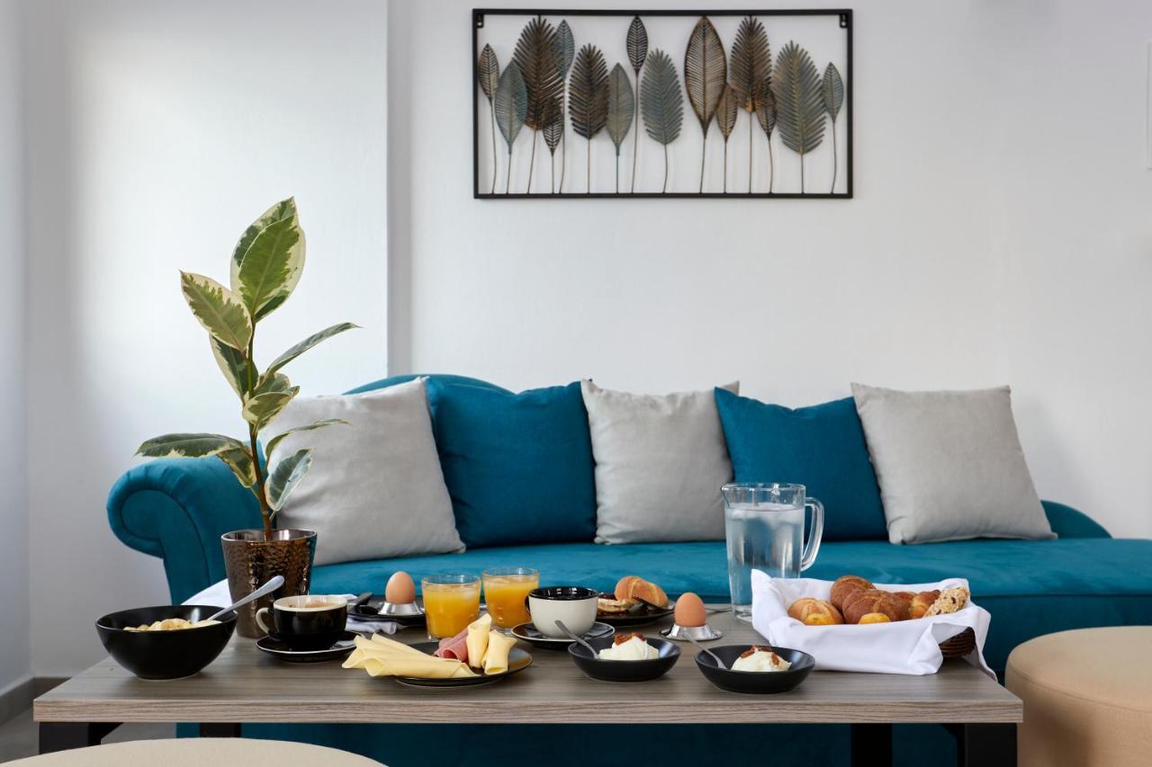 Alyvia Suites Иа Екстериор снимка